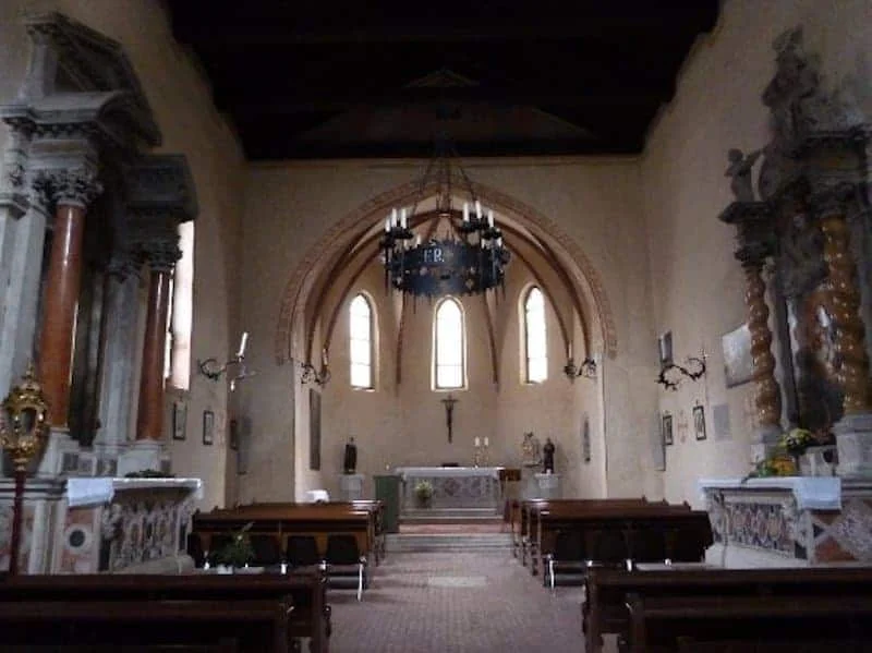 La chiesa di San Francesco a Muggia: il gotico dei frati, il Vesperbild e le lapidi delle famiglie patrizie - Arte & Cultura in Friuli Venezia Giulia