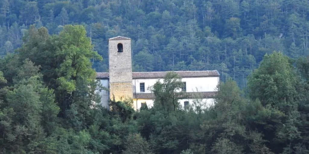 Le 10 pievi della Carnia: da San Pietro di Zuglio, la chiesa madre, a Gorto, Invillino e Castoia, le chiese sui colli che dominavano le valli - Arte & Cultura in Friuli Venezia Giulia