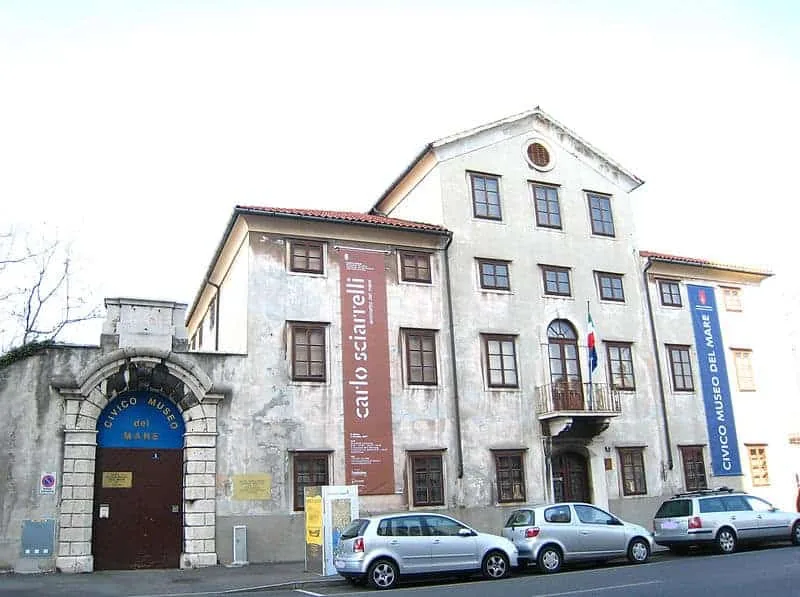 Il Museo del Mare di Trieste al Magazzino 26: dal Museo della Pesca del 1904 alle navi del Lloyd e all'Elettra di Marconi - Arte & Cultura in Friuli Venezia Giulia