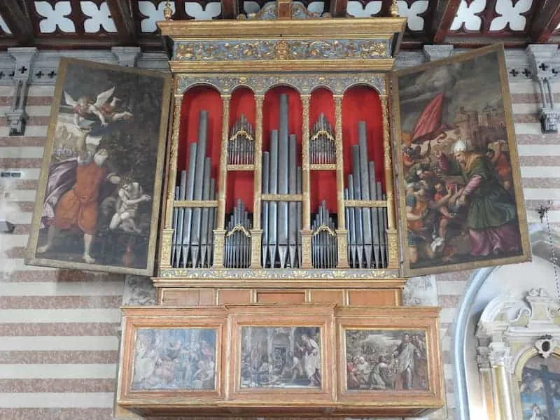 Cosa vedere a Valvasone Arzene: il borgo del lupo, il Duomo della Sacra Tovaglia e l'organo del Cinquecento - Arte & Cultura in Friuli Venezia Giulia
