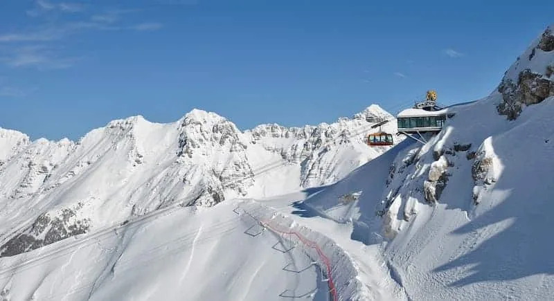 Vacanze sulla neve a Sella Nevea: la conca fra il Canin e il Montasio, le piste Canin e Bila Pec, il collegamento con Bovec e il freeride - Sport & Outdoor in Friuli Venezia Giulia